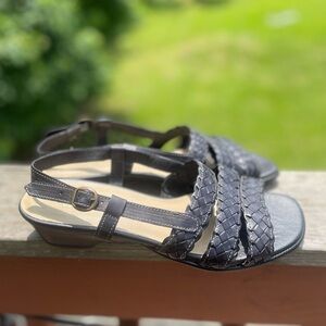 David Tate Black Woven Sandals with Cushioned Sole